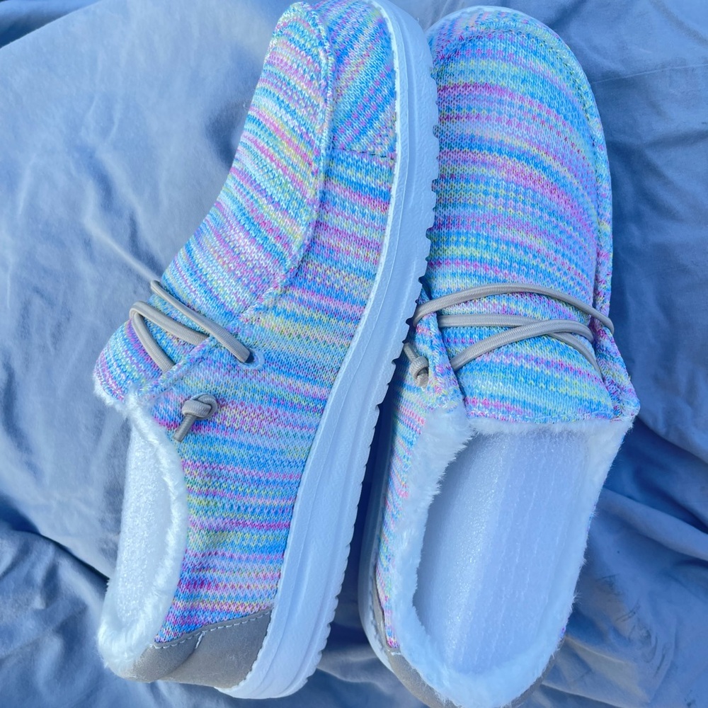 Slip ons